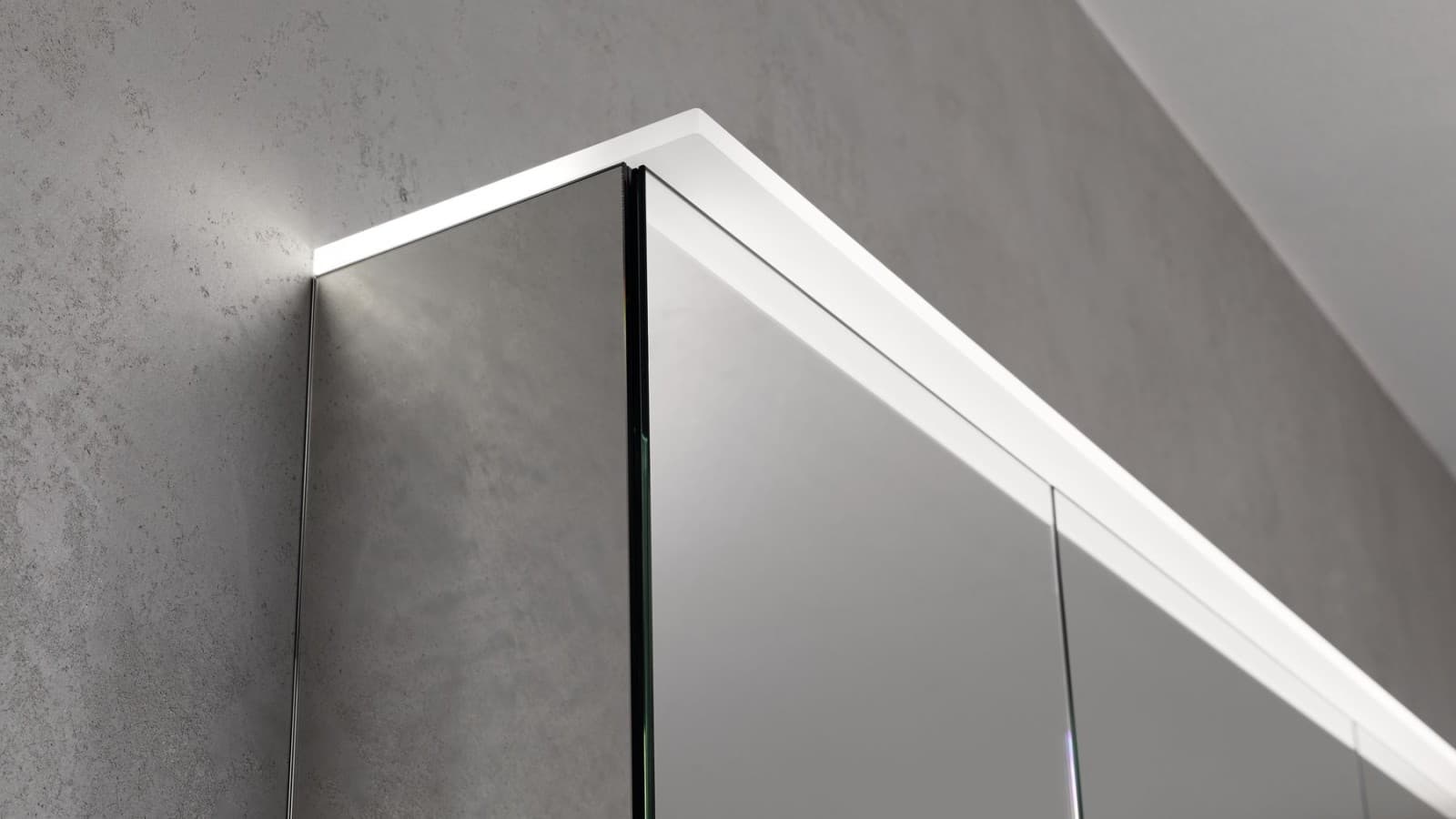 Option Plus mirror cabinet Option Plus mirror cabinet