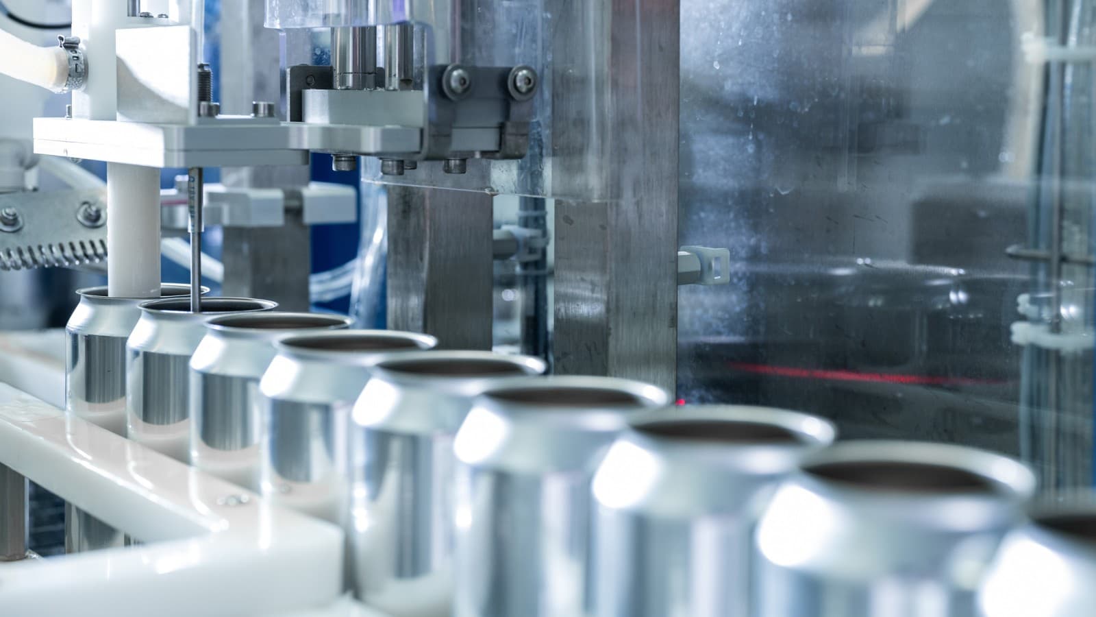 In addition to drinking water, Geberit pipes are also used for gases and liquids in the food industry In addition to drinking water, Geberit pipes are also used for gases and liquids in the food industry