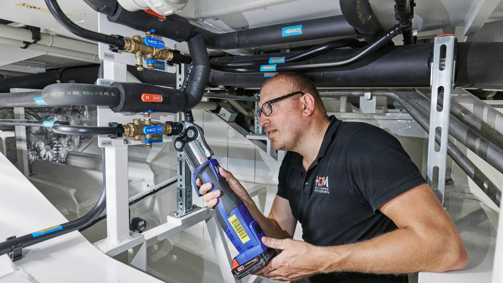 The cold pressing technology allows pipes to be connected safely without an open flame and without the risk of fire The cold pressing technology allows pipes to be connected safely without an open flame and without the risk of fire
